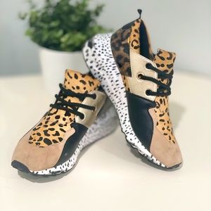 Steve Madden Women Cliff Sneakers